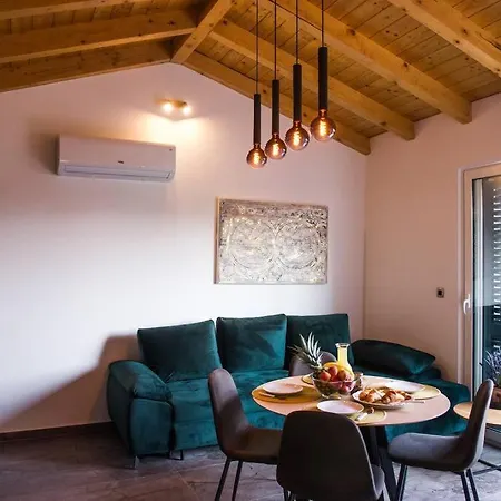 度假居 Tiny House With Jacuzzi Baraka
